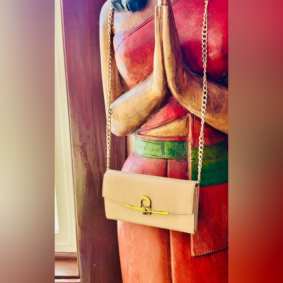 SALVATORE FERRAGAMO Handbags - Salvatore Ferragamo ($795)GANCINI Wallet w/ unbranded chain